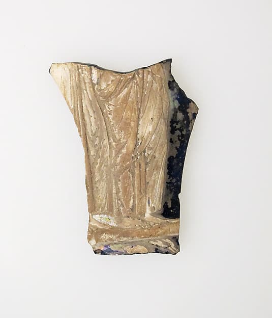 Glass cameo fragment