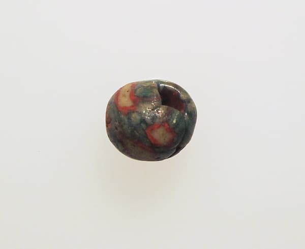 Glass mosaic bead