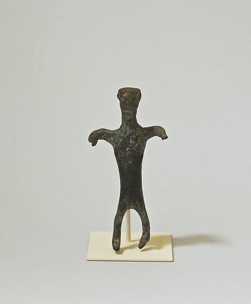 Bronze statuette of a woman