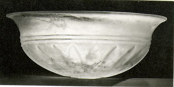 Glass phiale (libation bowl)