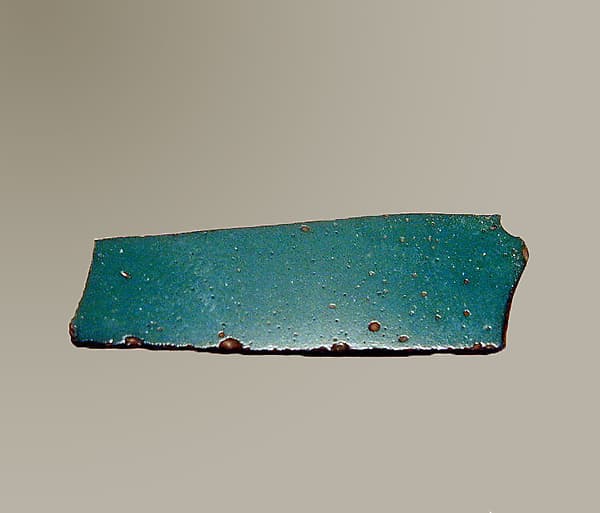Glass monochrome inlay fragment