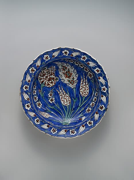 Blue-Ground Dish with Floral Design