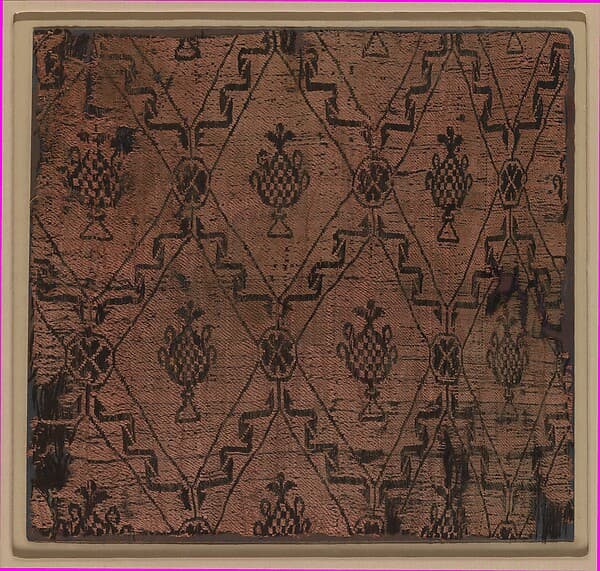 Ribbon Lattice with Pinecone (?)