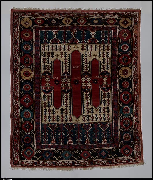 Carpet with Double-Ended Triple Niche