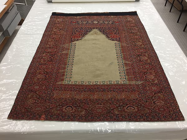 Prayer Rug with Niche Design