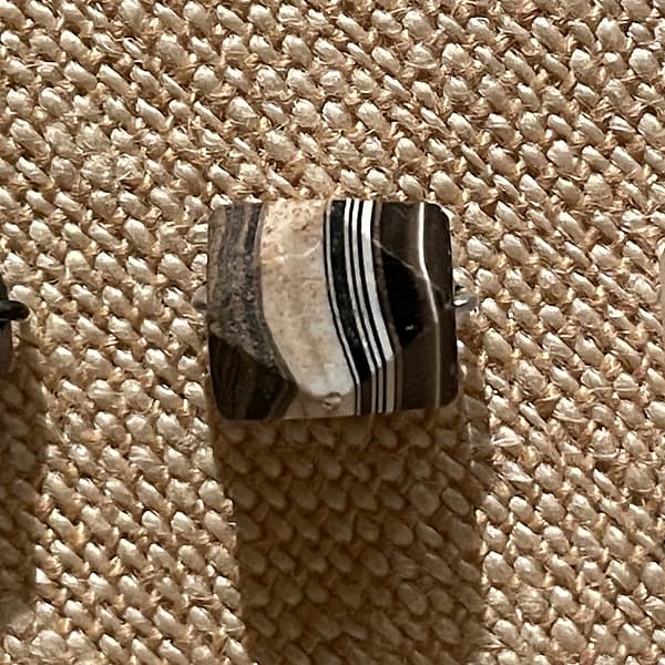 Bead