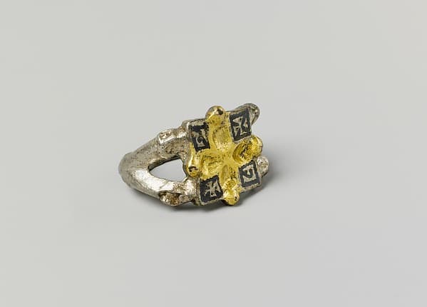 Finger Ring