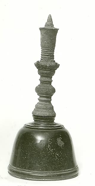 Gheṇṭa (prayer bell)