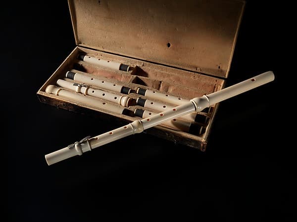 Pair of Transverse Flutes, by Johann Wilhelm Oberlender (the Elder)