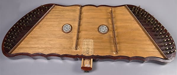 Yangqin (揚琴 ), by Shop of Refined Tones, Guangzhou (Canton)