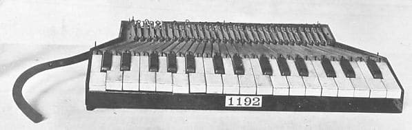 Harmoniphon, by Paris, Lecrosnier & Tremblai