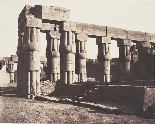 Louksor (Thèbes), Construction Postérieure - Galeries - Parallèles, by Félix Teynard