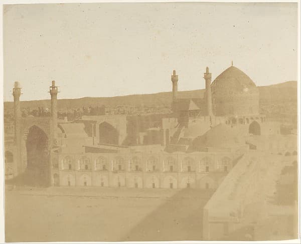 Yran, Piazza a Isphaan, by Luigi Pesce