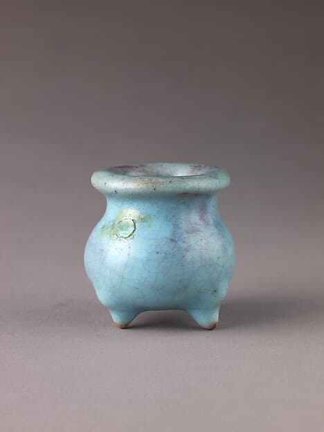 Miniature incense burner, Jun ware, by Chinese