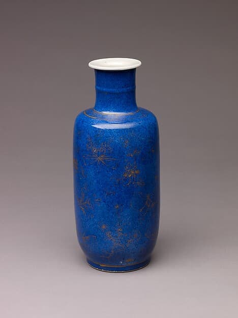 Club-shaped vase, by Chinese